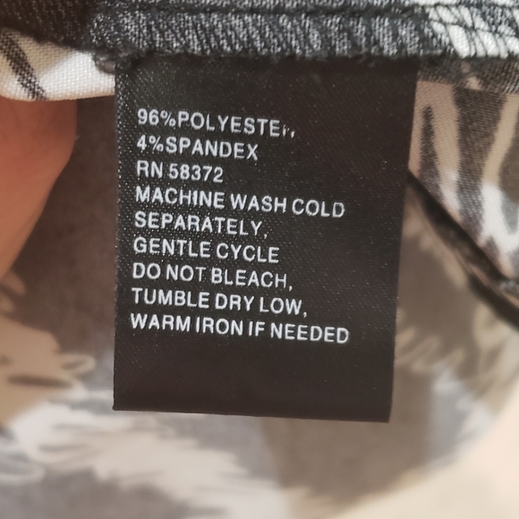 80's mod print m scribble squares scoopneck pencil - Picture 6 of 6